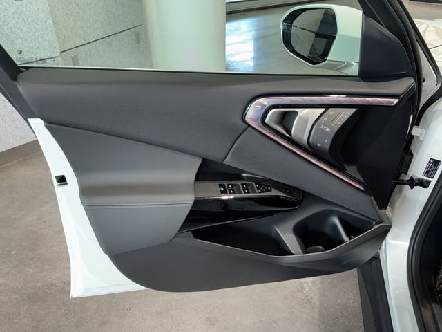 New 2026 Alpine White BMW 30 xDrive image 14