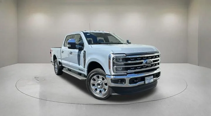 New 2026 Glacier Gray Metallic Tri-Coat Ford F-250® Lariat® image 1