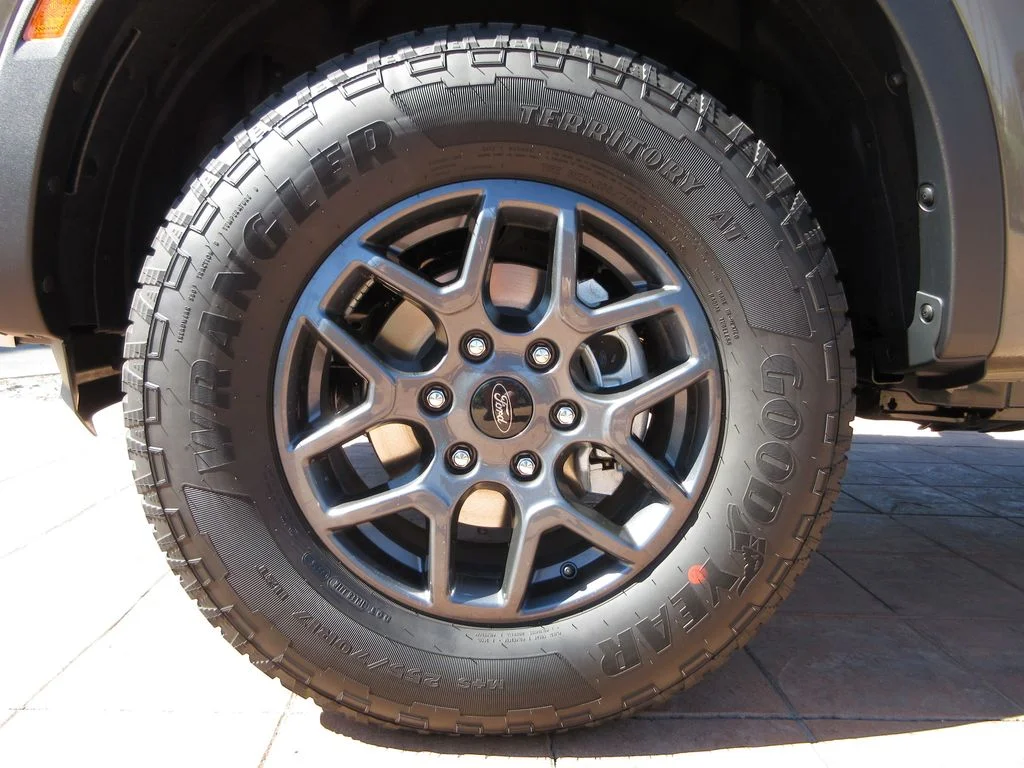 New 2026 Marsh Gray Ford XLT image 9