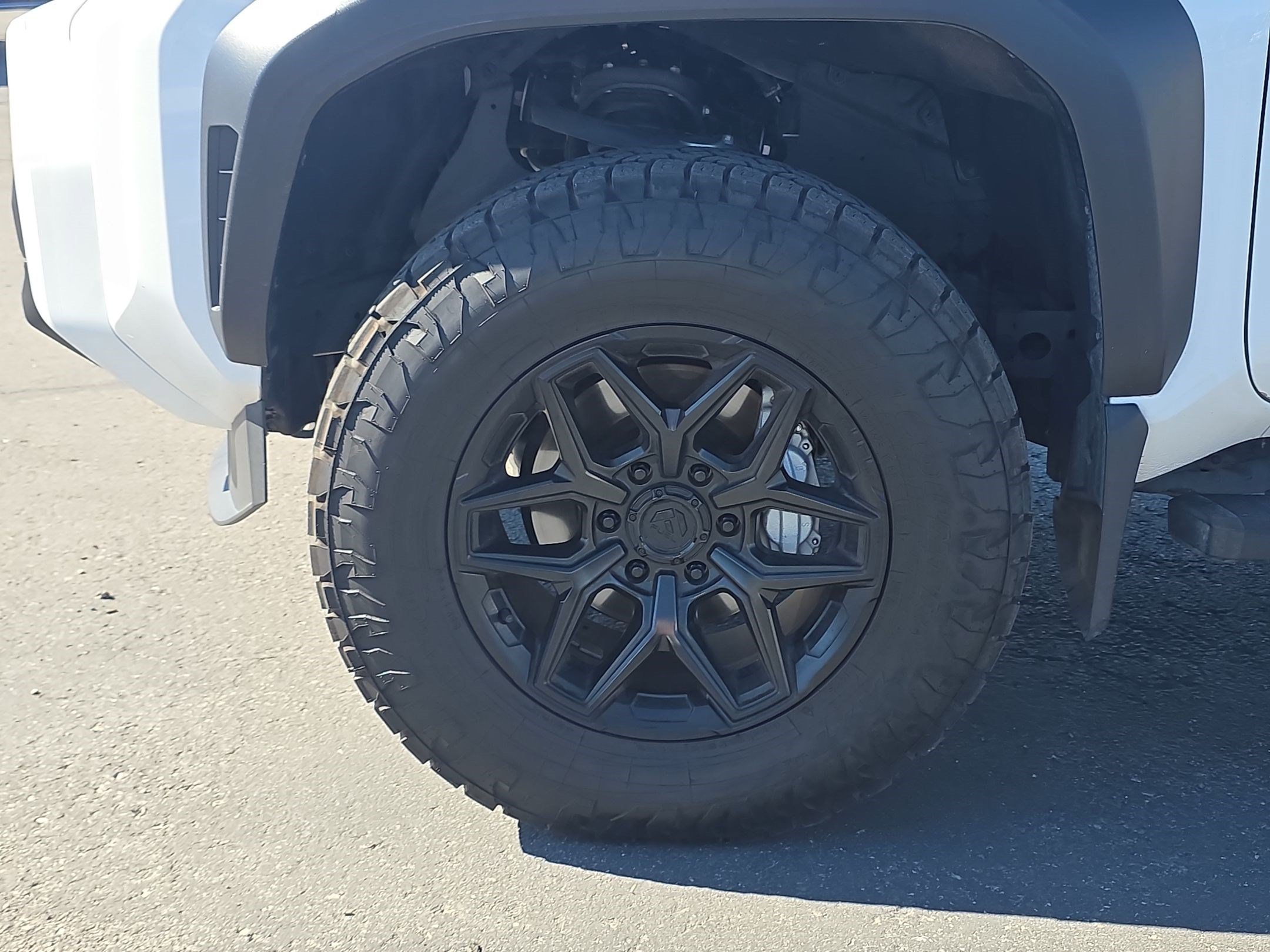 Used 2025 Ice Toyota SR5 image 12