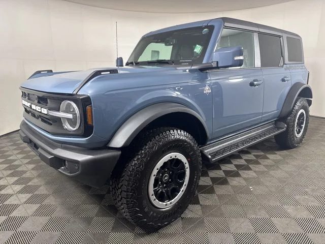 New 2025 Azure Gray Metallic Tri-Coat Ford Outer Banks image 8