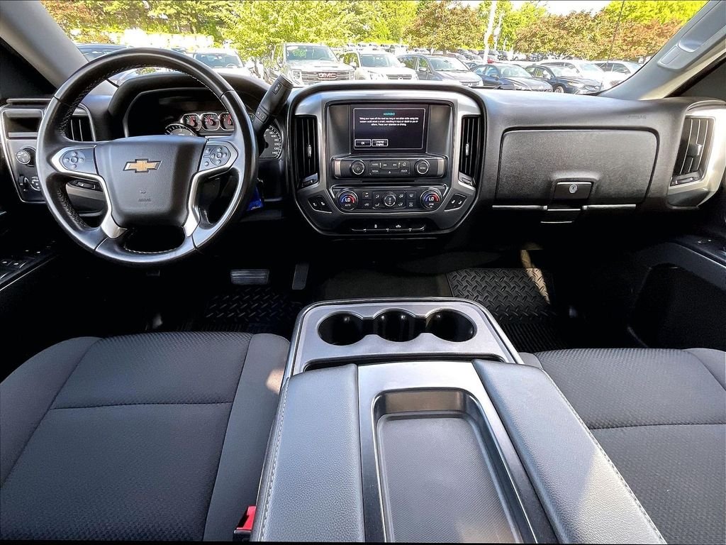 Used 2016 Black Chevrolet LT image 21