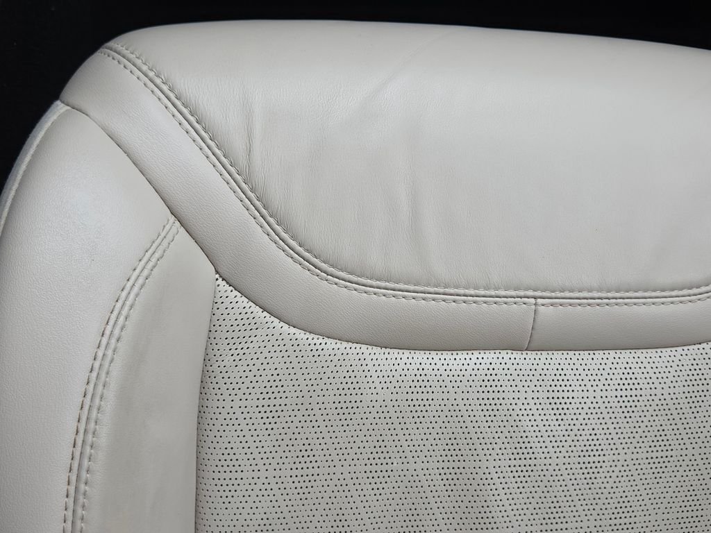 2022 Ford Explorer Platinum - Photo 28