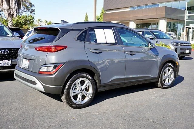 Used 2023 Gray Hyundai SEL image 7