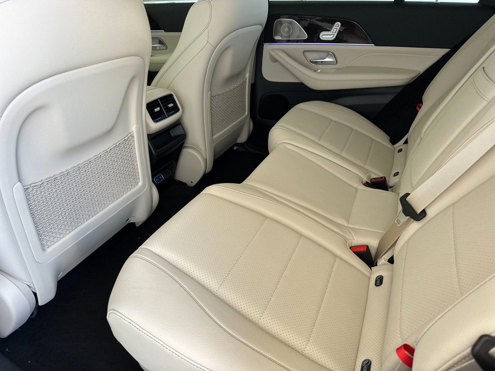 New 2026 Polar White Mercedes-Benz 350 image 4