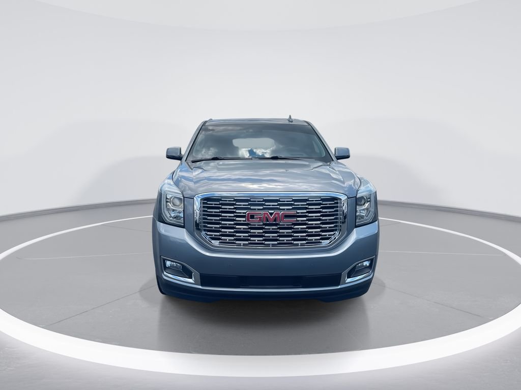 Used 2019 Gray GMC Denali image 3