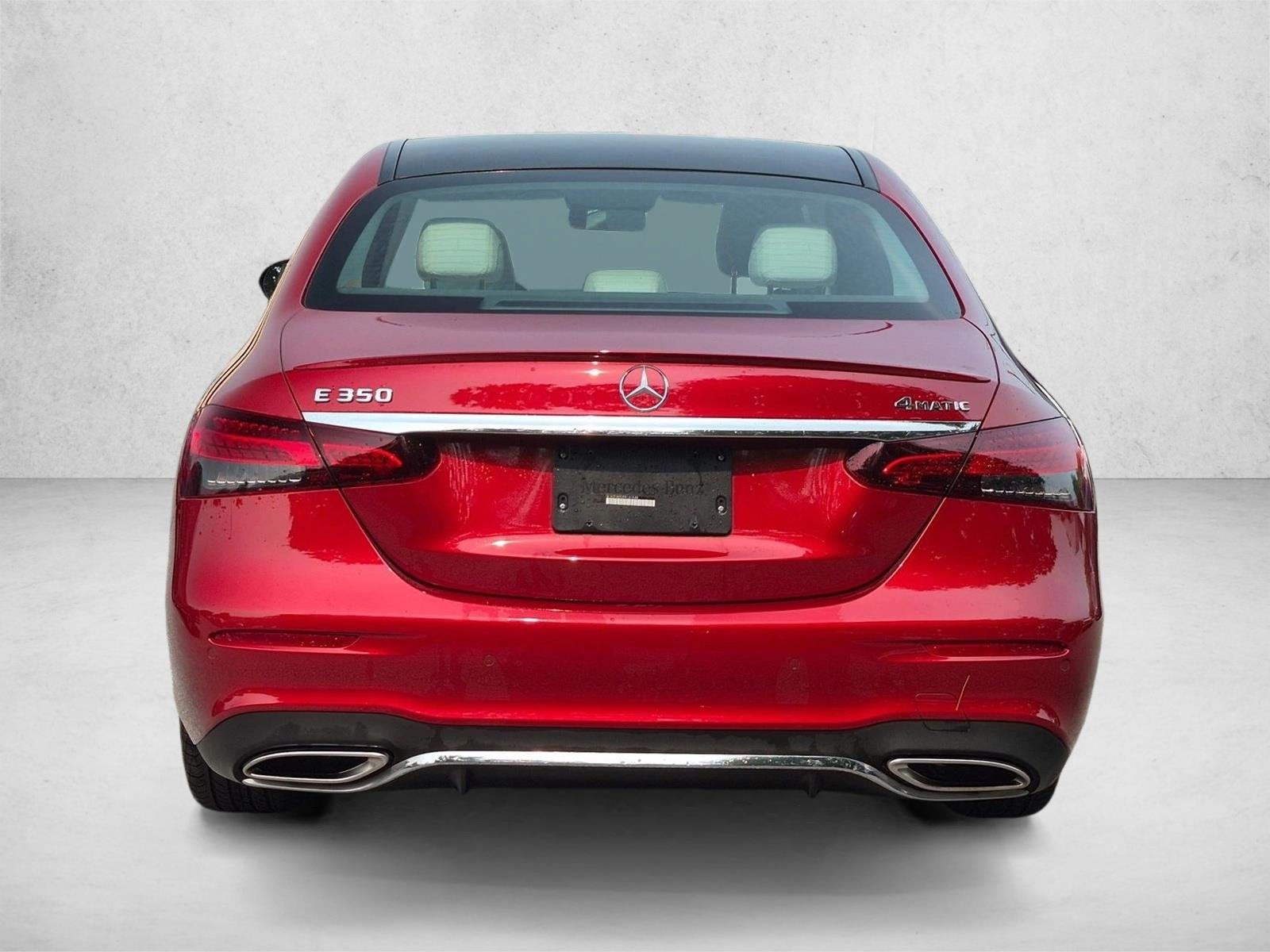 Used 2023 Manufaktur Cardinal Red Mercedes-Benz E 350 image 4