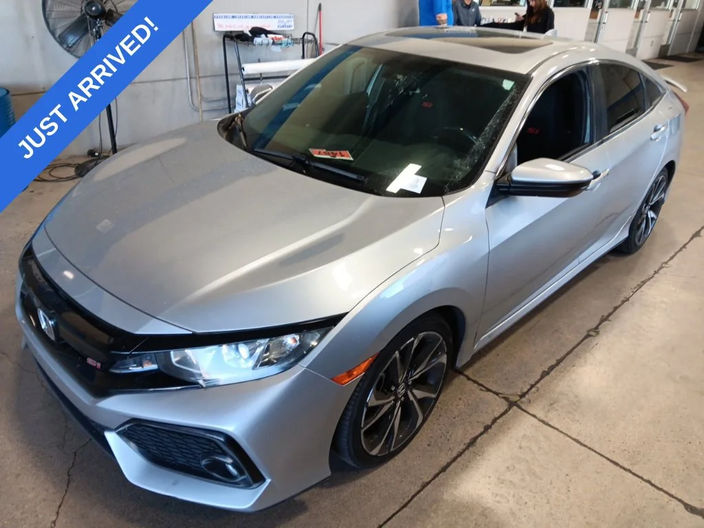Certified Used 2019 Lunar Silver Metallic Honda Si image 1