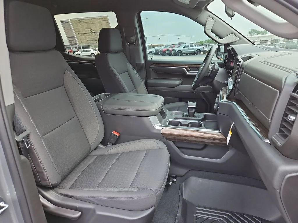 New 2026 Sterling Gray Metallic Chevrolet LT image 19