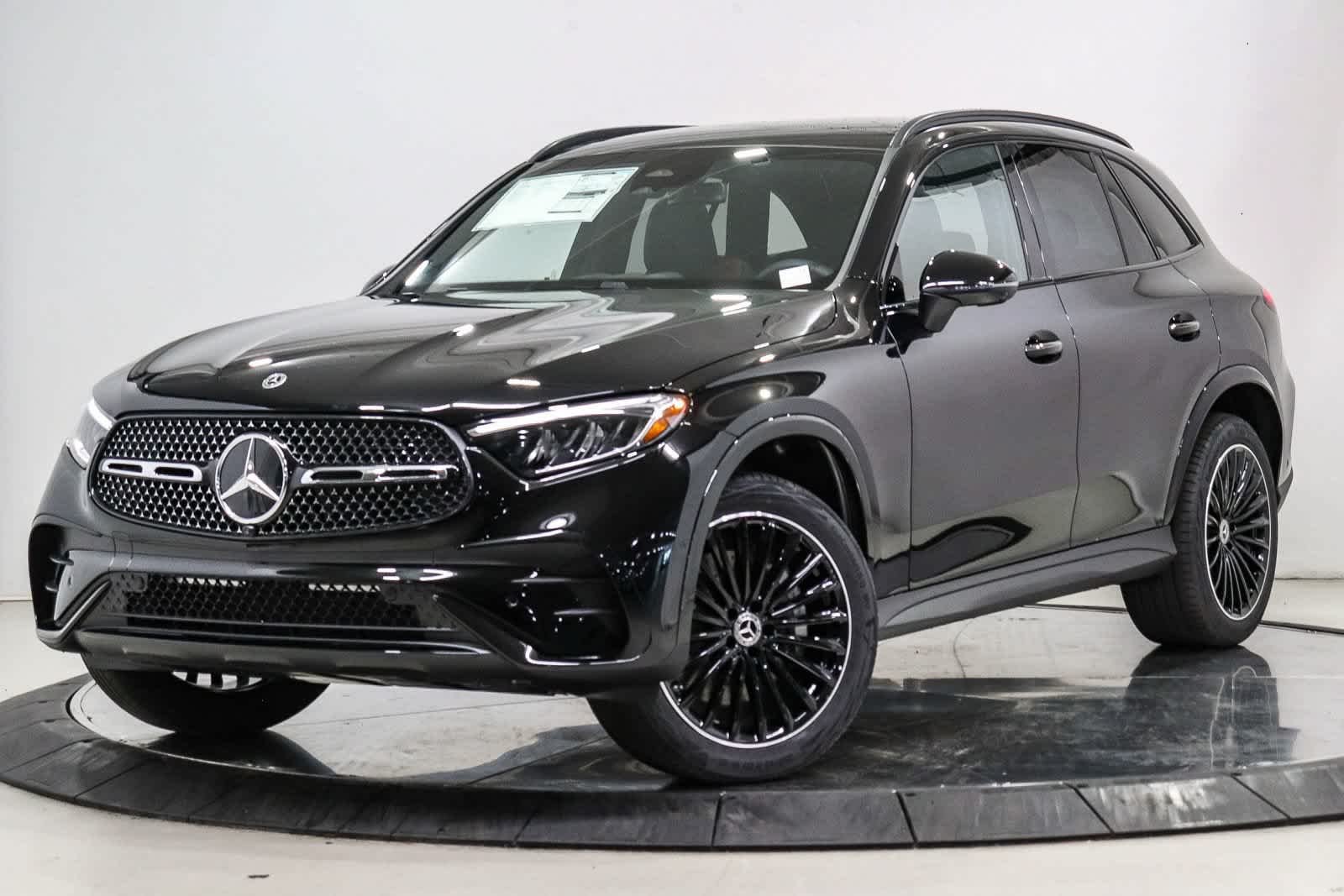 New 2027 Black Mercedes-Benz GLC 300 image 1