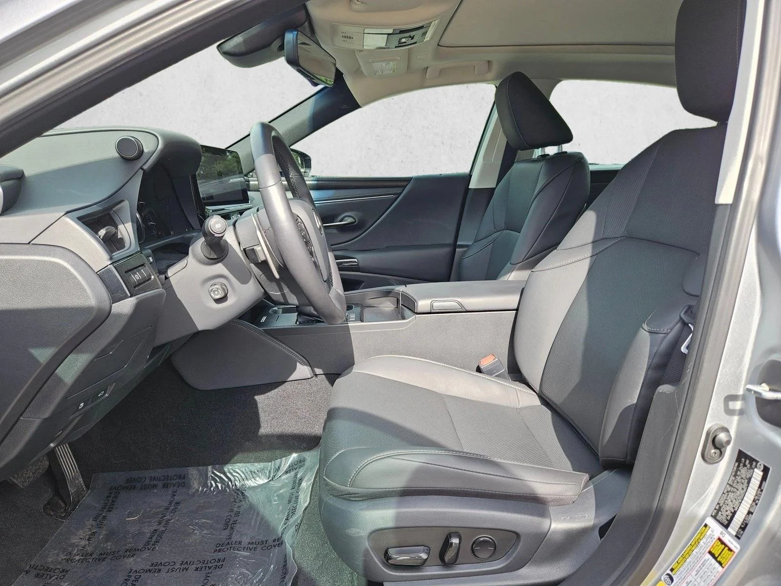 Certified Used 2025 Iridium Lexus  image 11