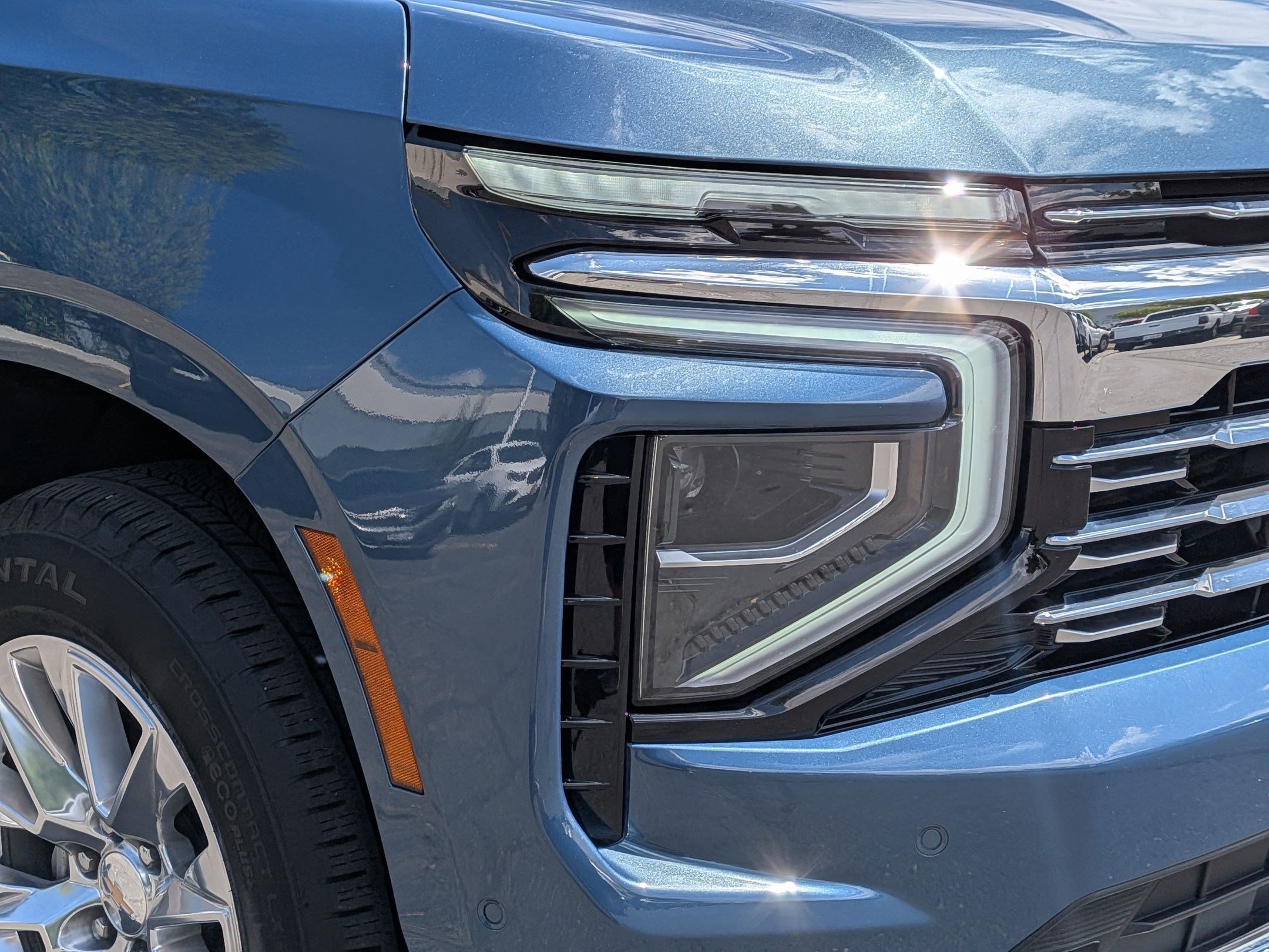 2025 Chevrolet Suburban Premier - Photo 10