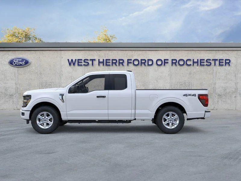 New 2026 Oxford White Ford XLT image 4