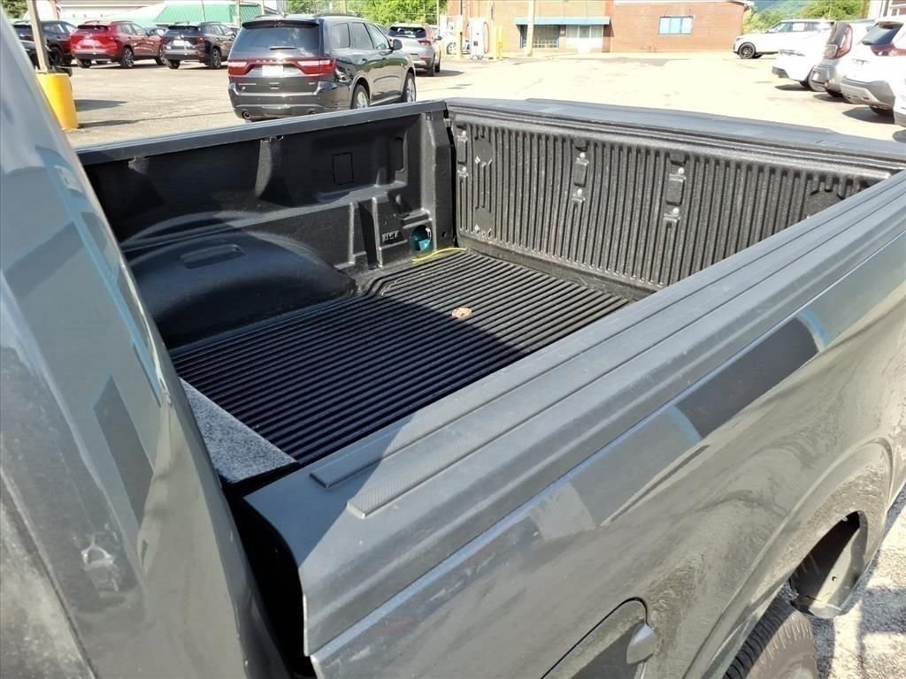2023 Ford F-150 XLT - Photo 13