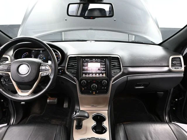 Used 2014 Black Jeep Limited image 25