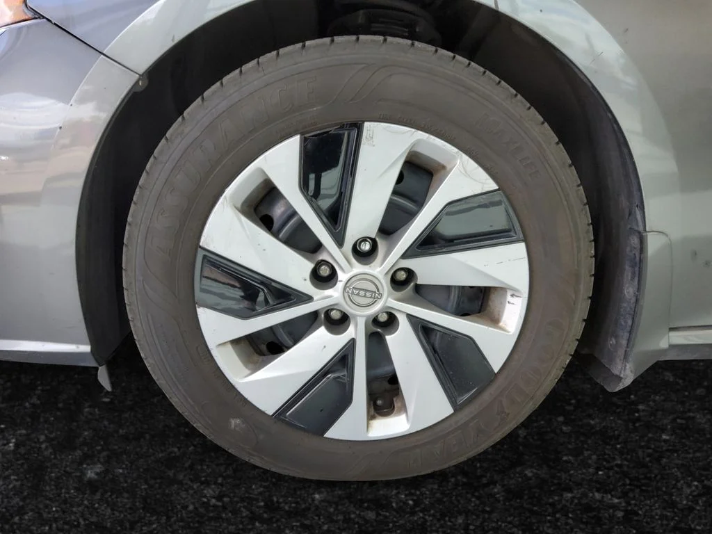 Used 2023 Gray Nissan 2.5 S image 26
