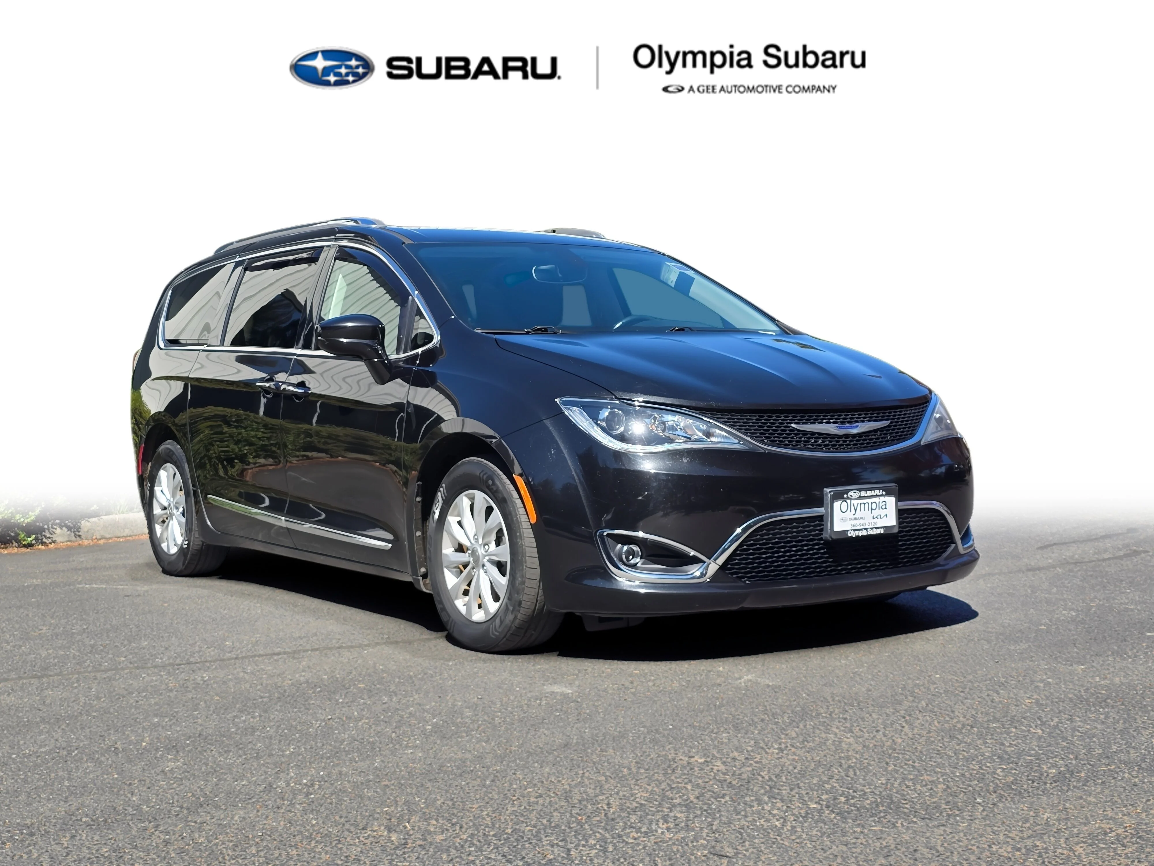 2018 Chrysler Pacifica Touring L's photo