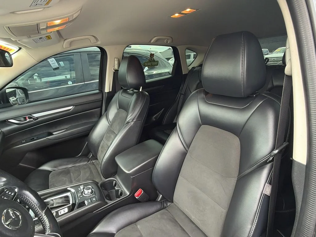 Used 2018 Deep Crystal Blue Mica Mazda Touring image 10