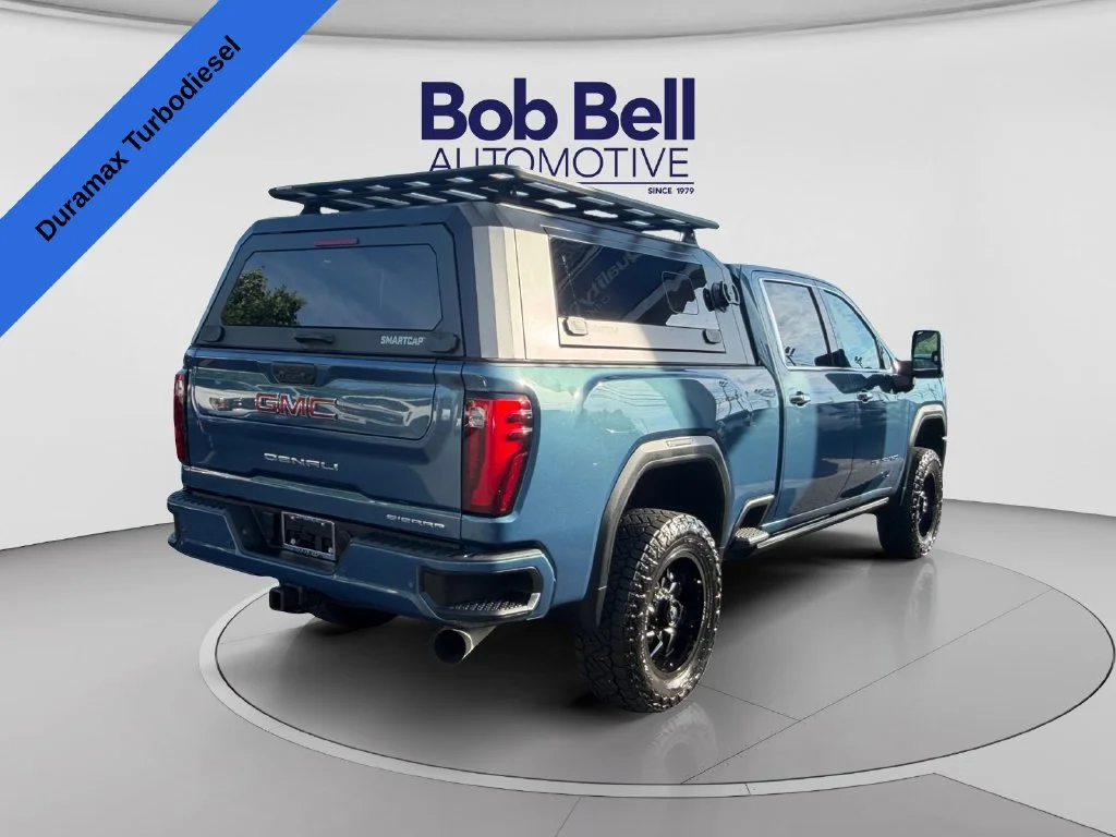 Used 2024 Metallic GMC Denali image 7