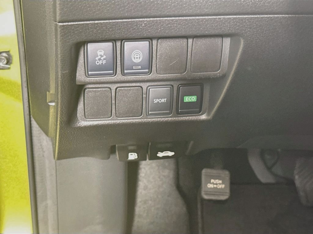 Used 2020 Nitro Lime Metallic Nissan S image 11