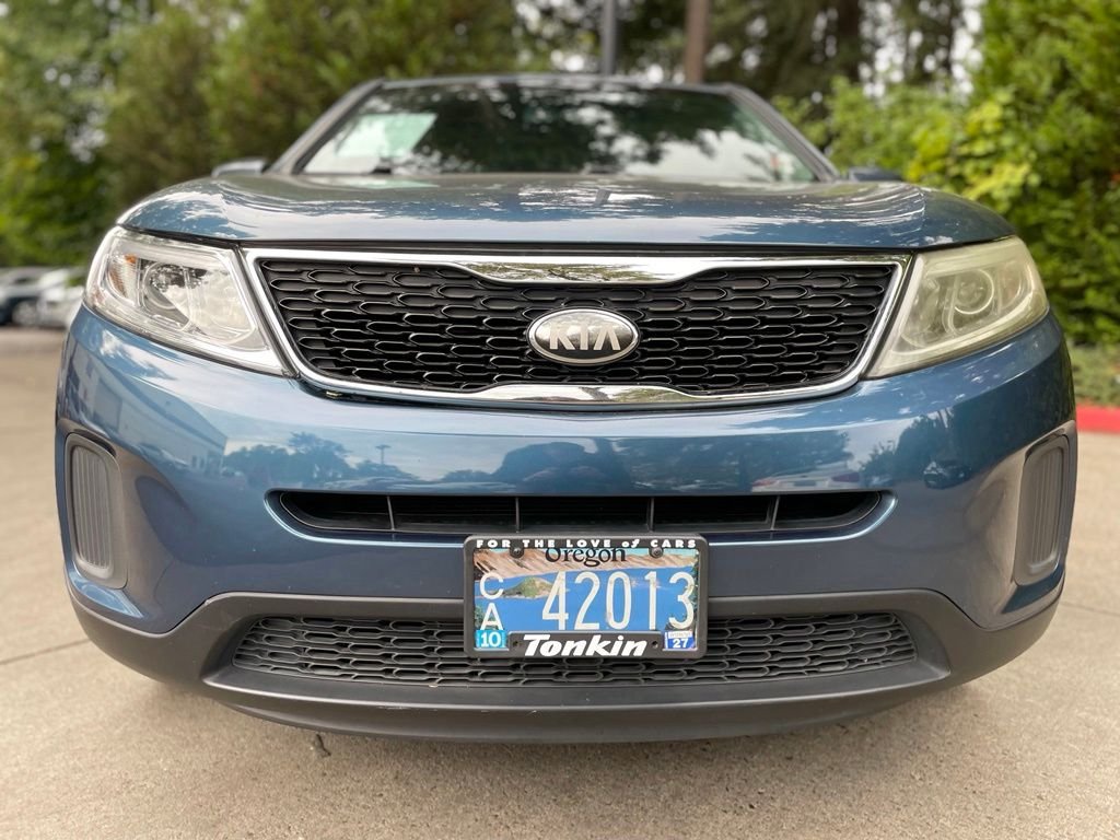 Used 2014 Wave Blue Kia LX image 9