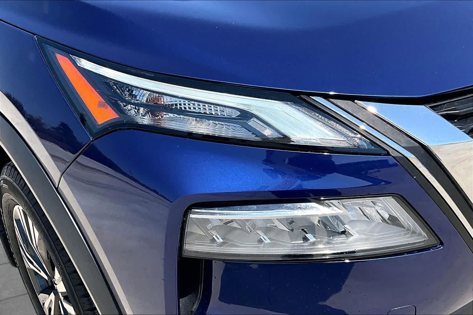 Used 2023 Caspian Blue Metallic Nissan SV image 51