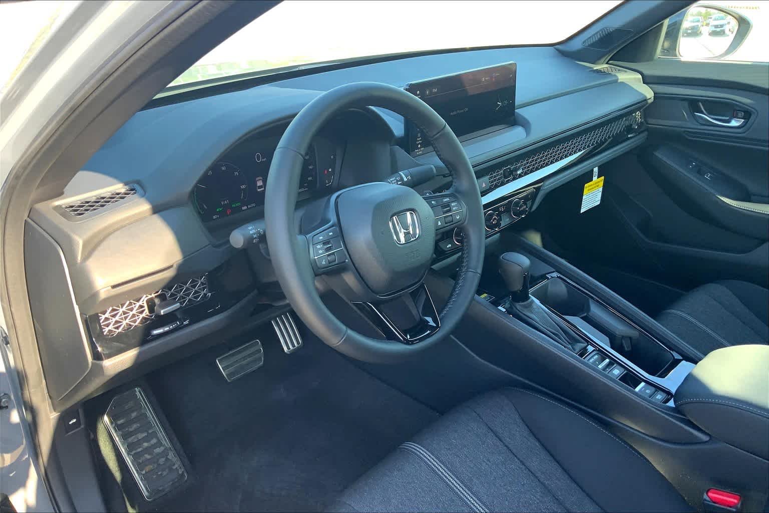 2025 Honda Accord Hybrid Sport - Photo 8