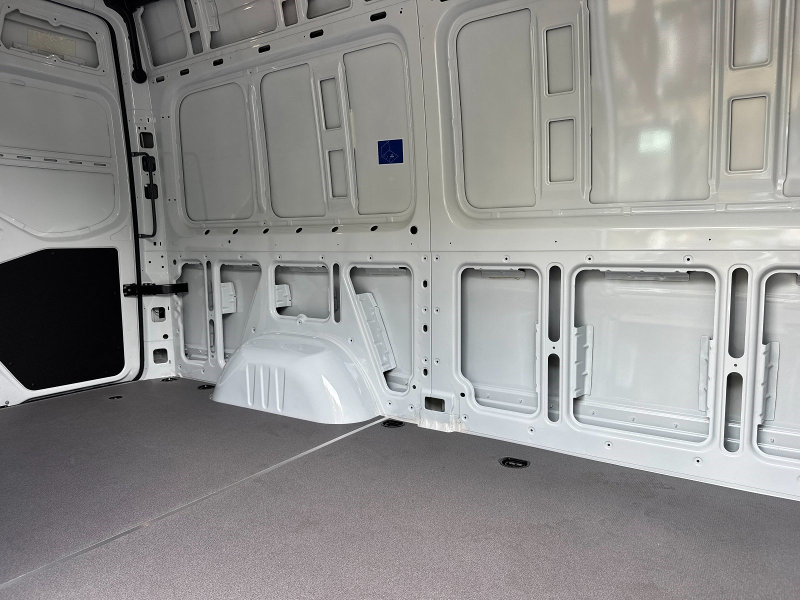New 2025 Arctic White Mercedes-Benz 2500 High Roof SO Diesel 144 WB image 12