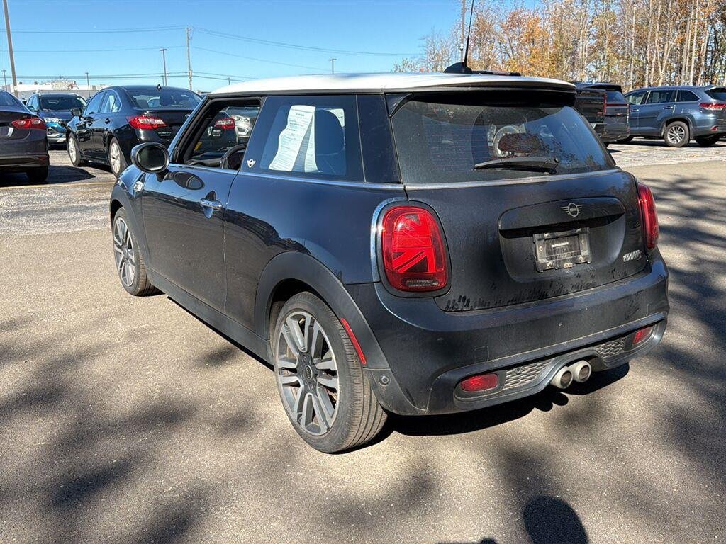 Used 2021 MINI Yours Enigmatic Black Metallic MINI Cooper S image 10