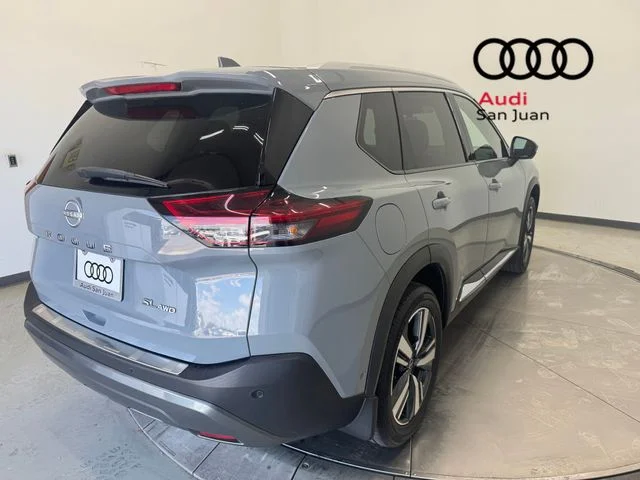 Used 2022 Gray Nissan SL image 38