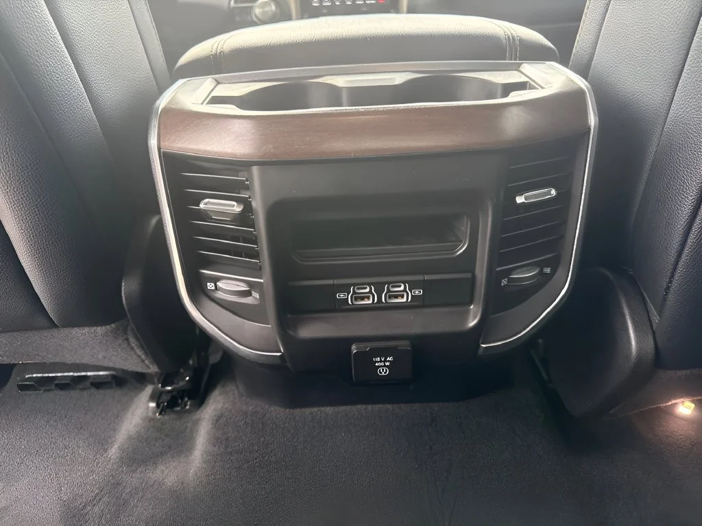 Used 2021 Silver Ram Laramie image 13