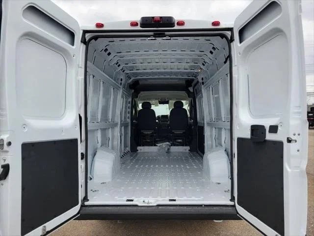New 2026 Bright White Clearcoat RAM TRADESMAN image 7