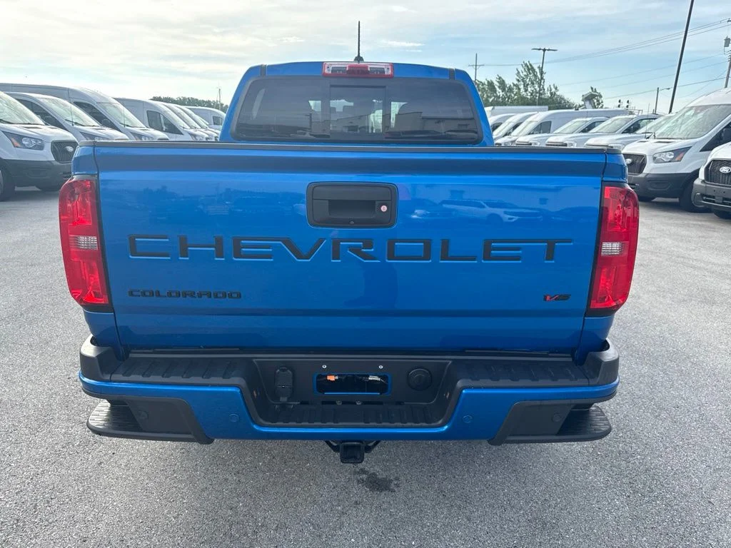 Used 2021 Blue Chevrolet Z71 image 4