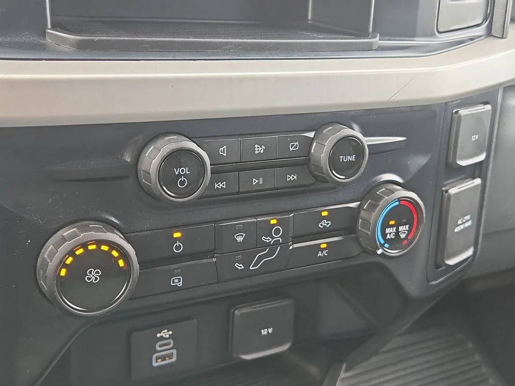Used 2023 White Ford XLT image 33