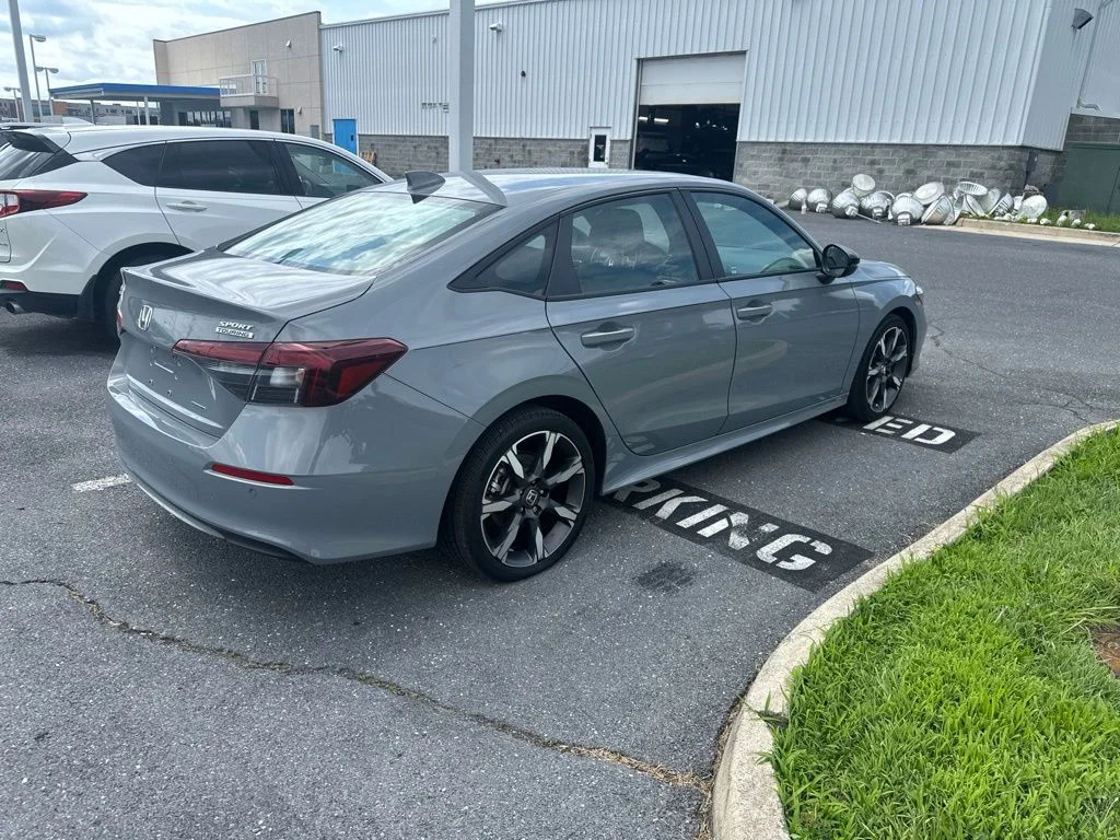 Used 2025 Urban Gray Pearl Honda Sport Touring image 4