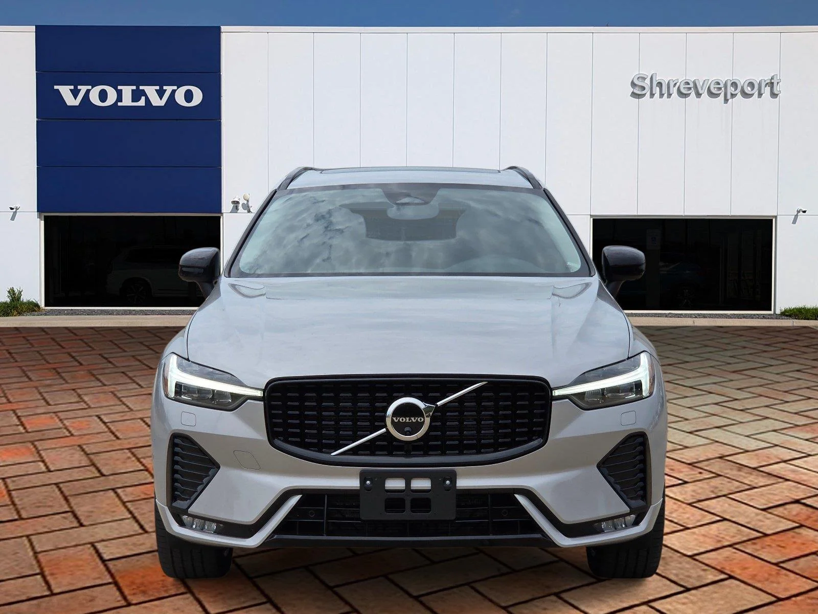 Certified Used 2023 Silver Dawn Metallic Volvo Plus Dark Theme image 2