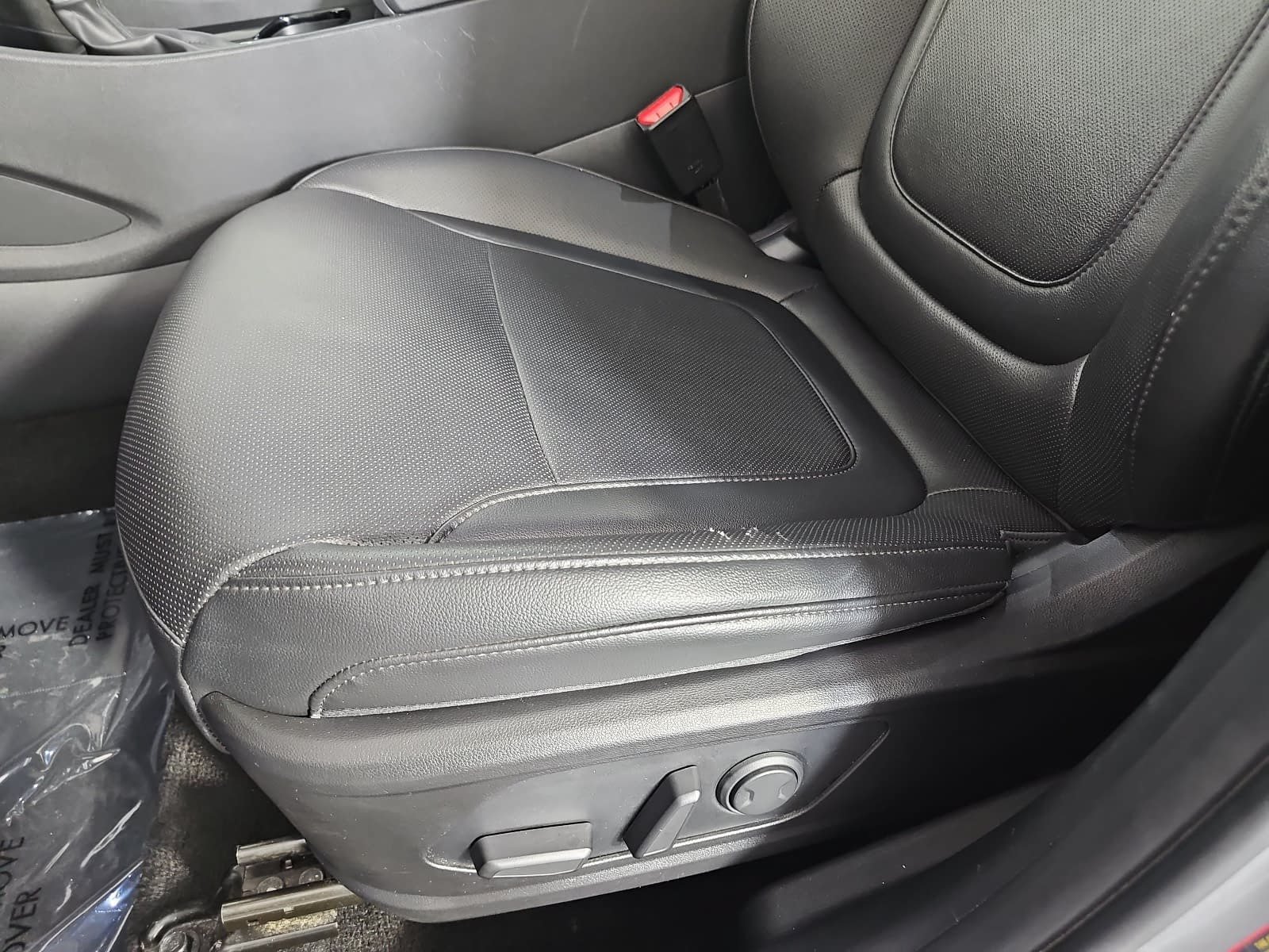Used 2023 Silver Hyundai SEL image 28