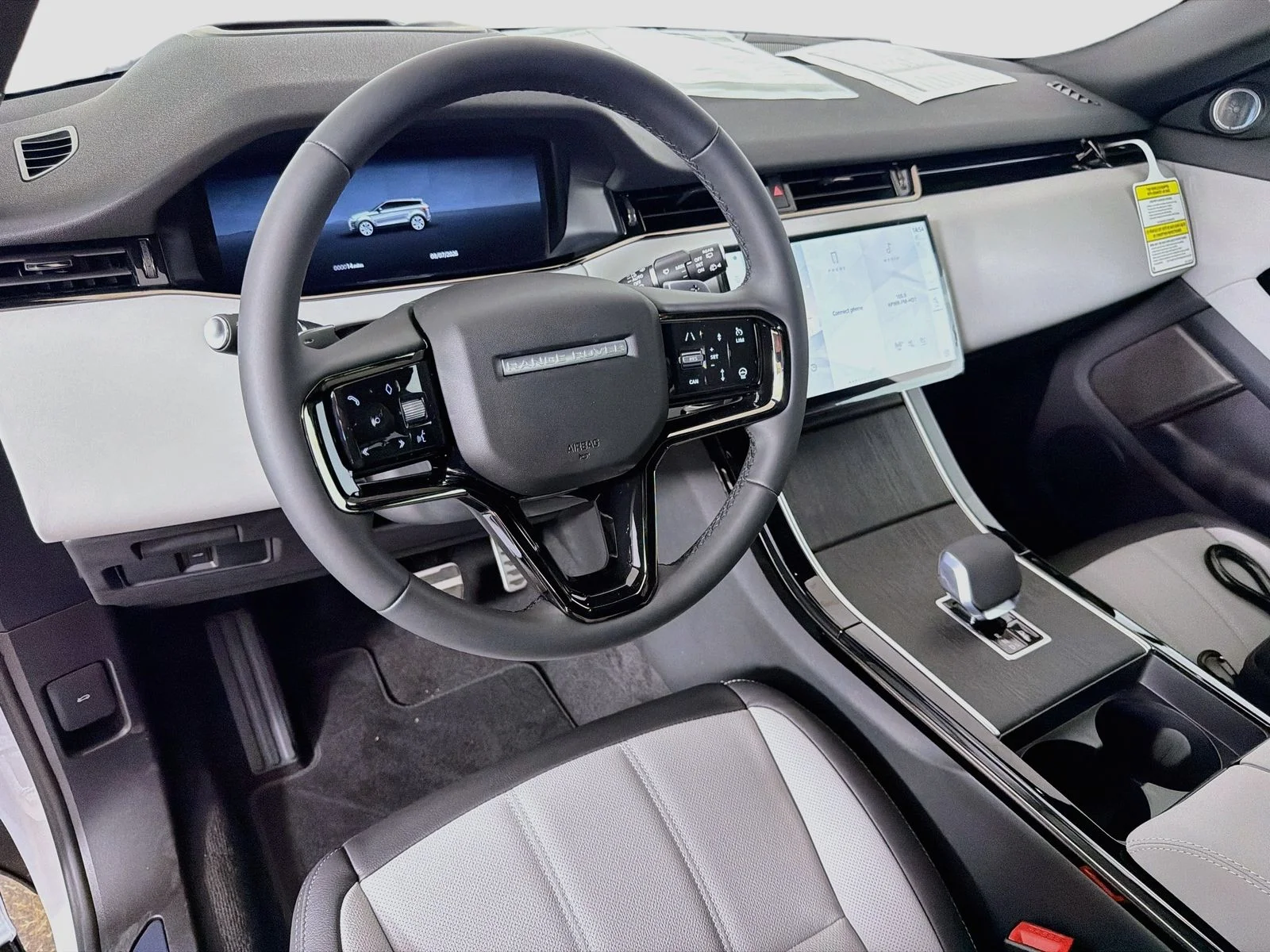 New 2026 Fuji White Land Rover Hoxton Edition image 10
