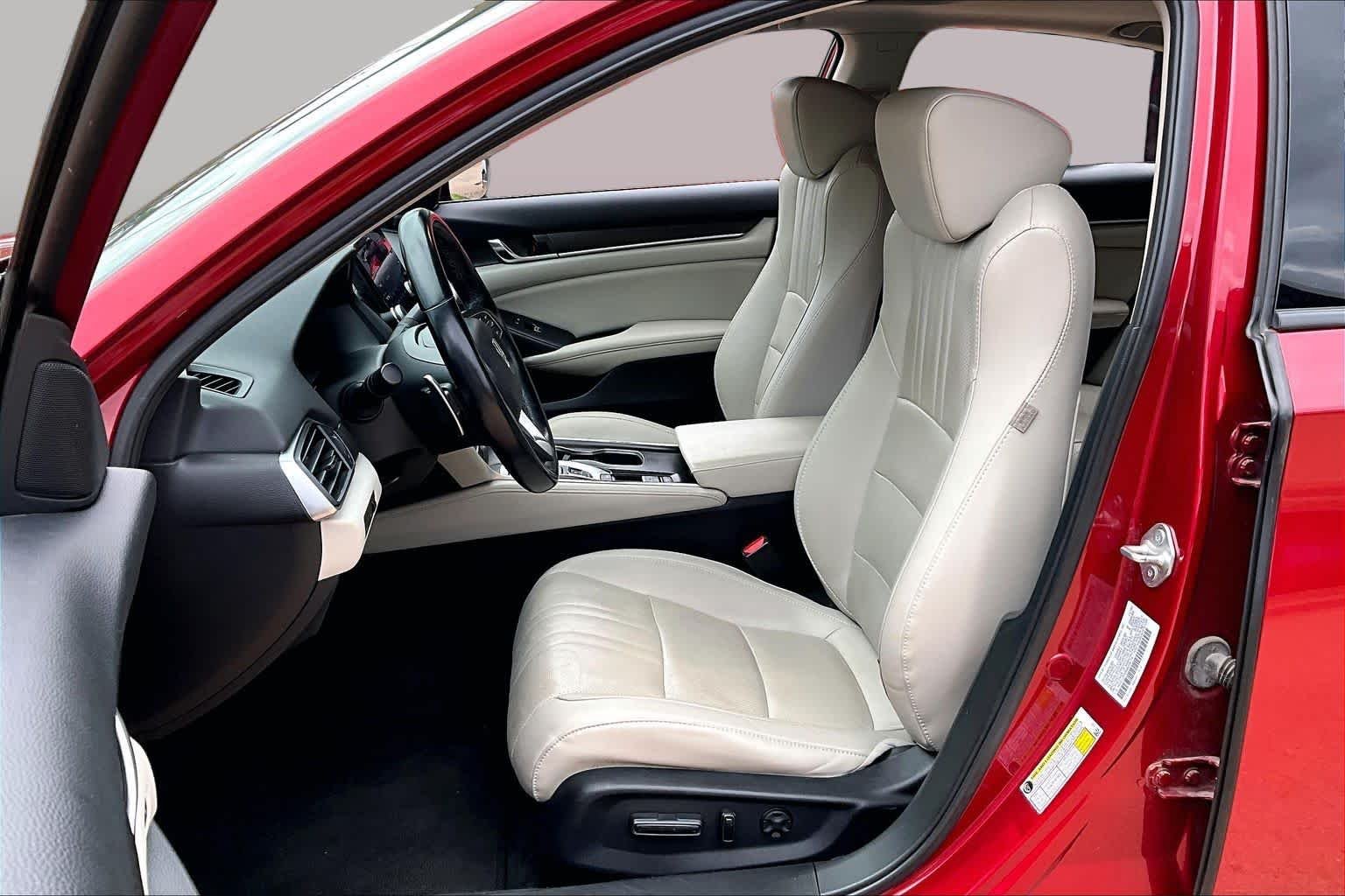 Used 2021 Radiant Red Metallic Honda Touring image 8