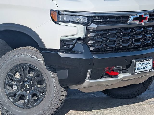New 2026 Summit White Chevrolet ZR2 image 3