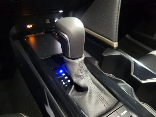 Used 2025  Toyota SE image 13