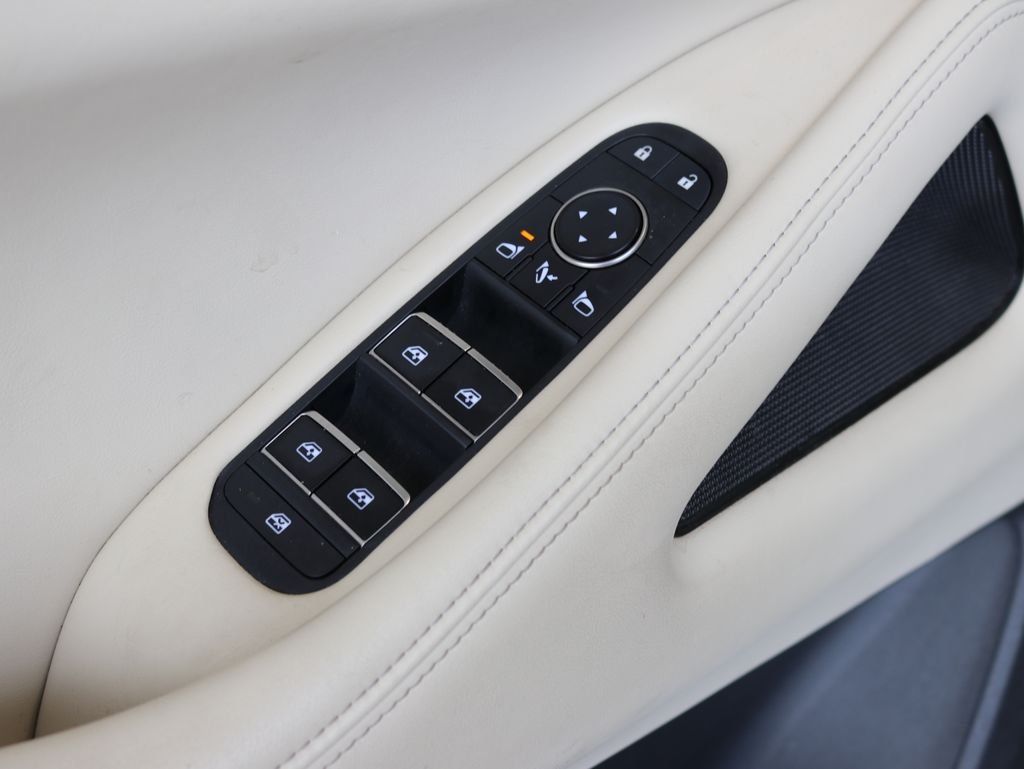 Used 2023 Silver INFINITI LUXE image 22
