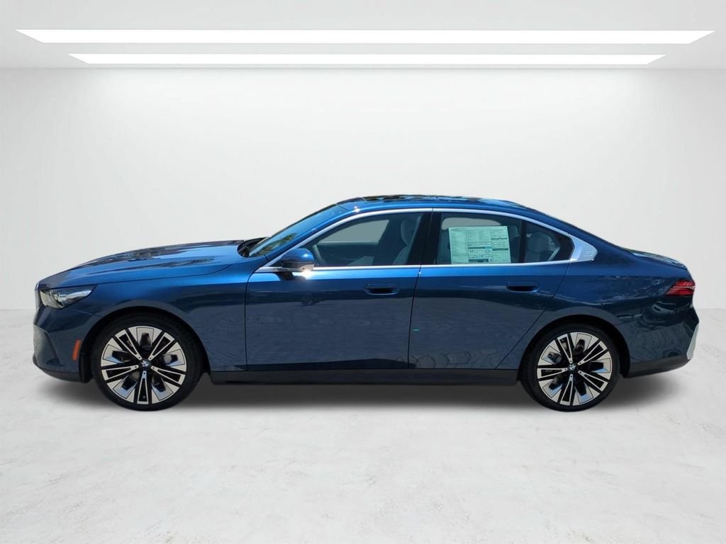 New 2027 Phytonic Blue Metallic BMW 530i image 7