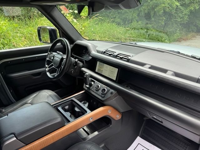 Used 2023 Hakuba Silver Metallic Land Rover X-Dynamic SE image 19