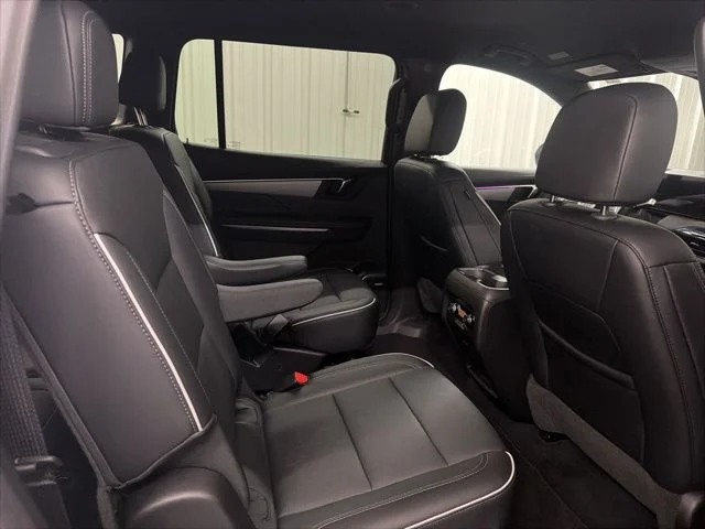 Used 2025 Summit White Buick Preferred image 23