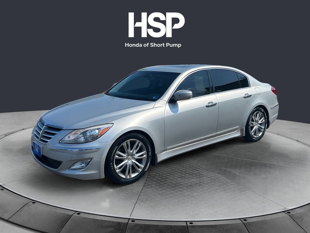 2013 Hyundai Genesis 3.8's photo