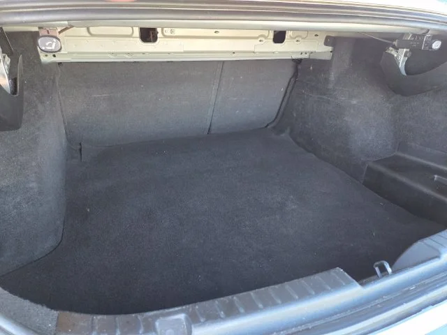 Used 2019 Silver Mazda Select image 15