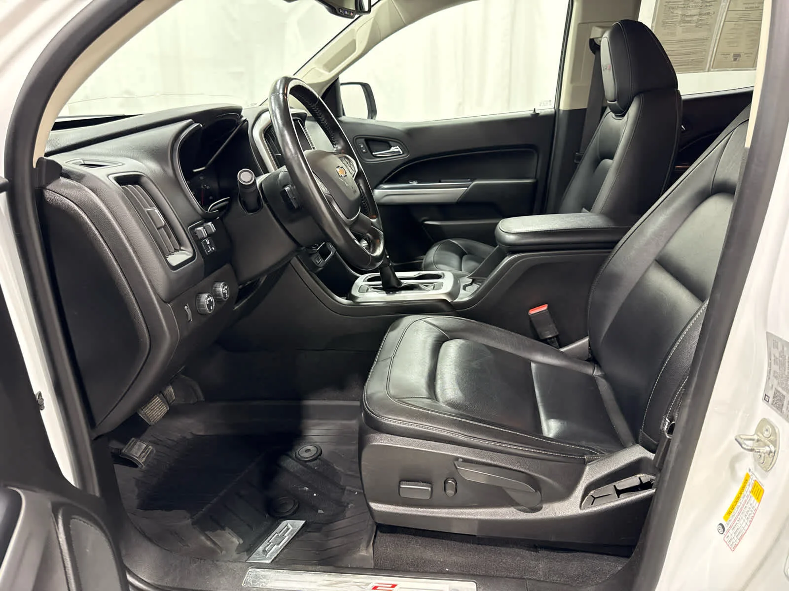 Used 2020 SUMMIT WHITE Chevrolet 4WD ZR2 image 11