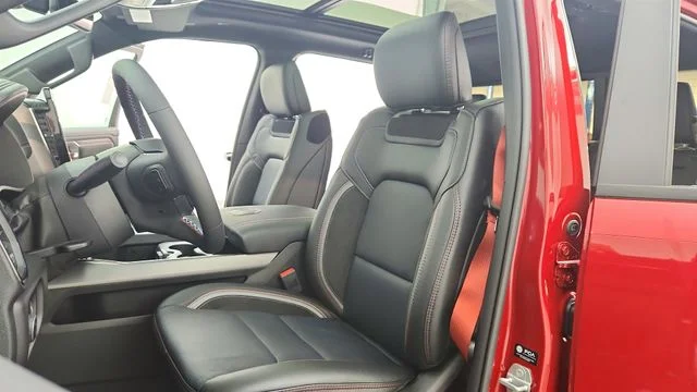 New 2026 Molten Red Pearl-Coat Exterior Paint RAM Laramie image 17