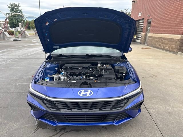 Used 2026 Intense Blue Hyundai SE image 30